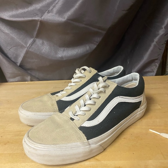 Vans old skool women size 7.0 or men size 5.5 on sale🔥 - Picture 2 of 9